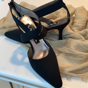 NINA CREPE BLACK SHOES